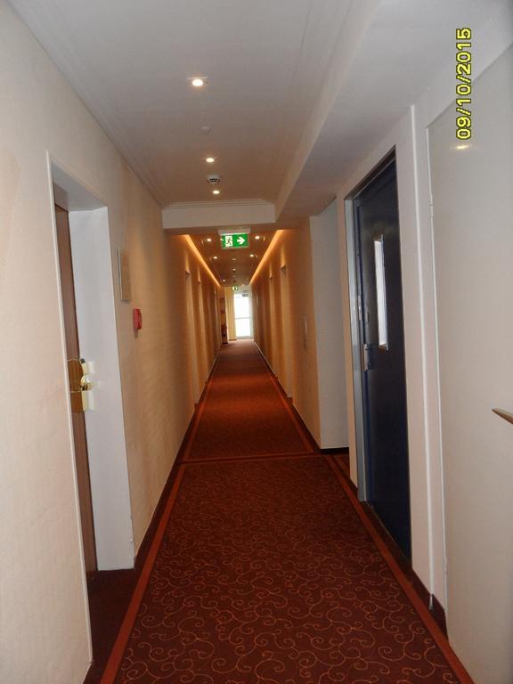 Wiking Hotel เฮนชเตดท์-อุลซ์บวร์ก ภายนอก รูปภาพ
