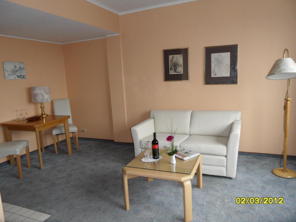Wiking Hotel เฮนชเตดท์-อุลซ์บวร์ก ภายนอก รูปภาพ